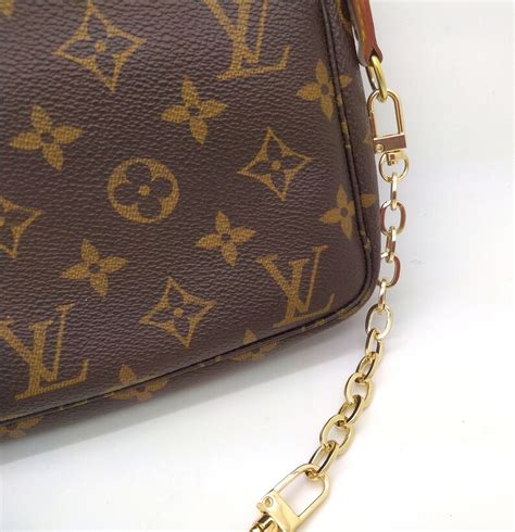 lv pochette chain strap